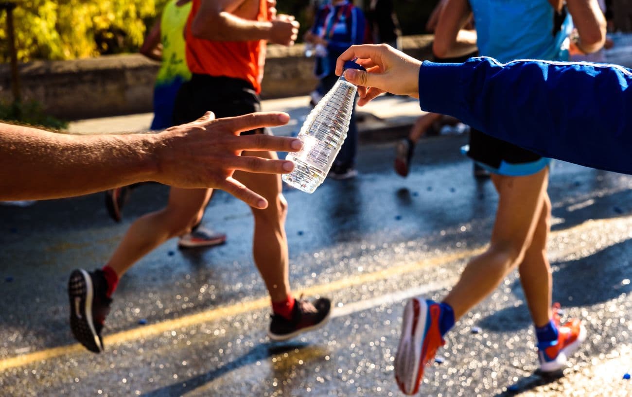 Comment s’alimenter pour un marathon : Ce qu’il faut manger avant, pendant et après la course